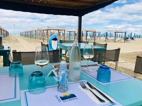 In Toskana Italie Nabij Zee, Strand, Airconditioning, Zwembad, Wifi Будинок відпочинку В'яреджо