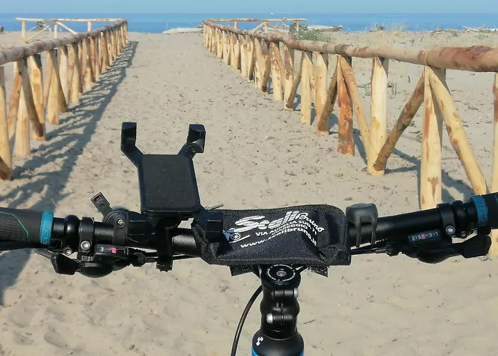 In Toskana Italie Nabij Zee, Strand, Airconditioning, Zwembad, Wifi Будинок відпочинку