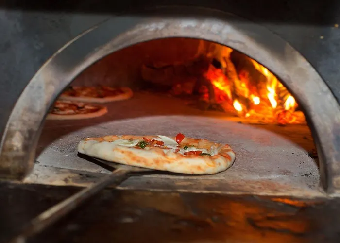 In Toskana Italie Nabij Zee, Strand, Airconditioning, Zwembad, Wifi В'яреджо