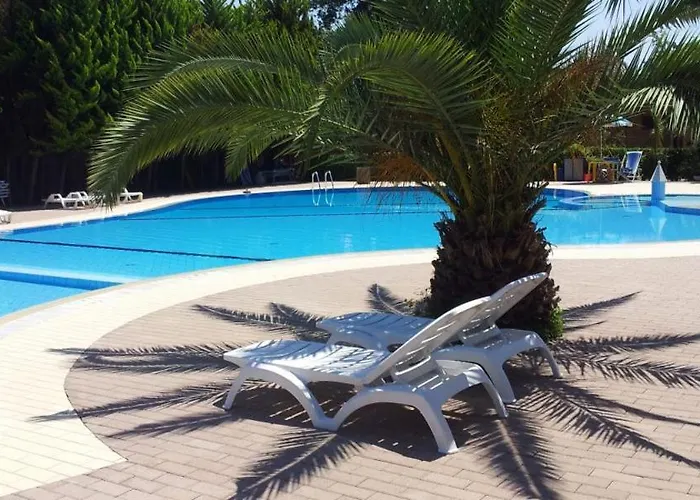 In Toskana Italie Nabij Zee, Strand, Airconditioning, Zwembad, Wifi *