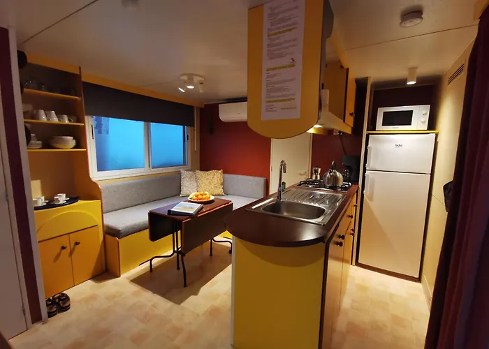 In Toskana Italie Nabij Zee, Strand, Airconditioning, Zwembad, Wifi