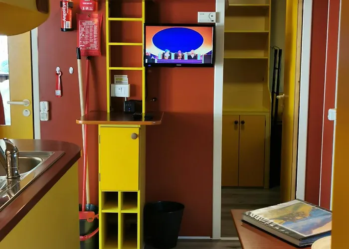 In Toskana Italie Nabij Zee, Strand, Airconditioning, Zwembad, Wifi