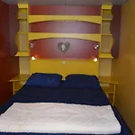 In Toskana Italie Nabij Zee, Strand, Airconditioning, Zwembad, Wifi Viareggio