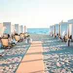 In Toskana Italie Nabij Zee, Strand, Airconditioning, Zwembad, Wifi Feriehus