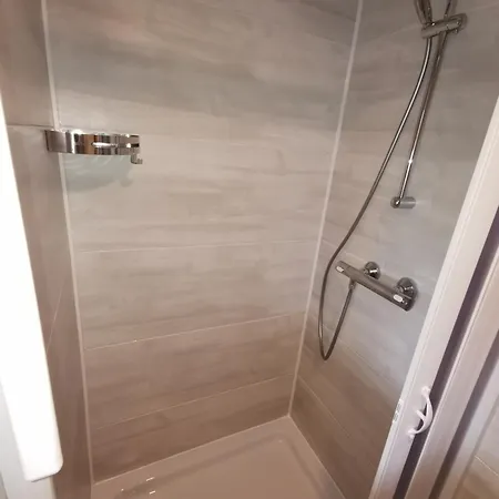 In Toskana Italie Nabij Zee, Strand, Airconditioning, Zwembad, Wifi Tatil Evi Viareggio