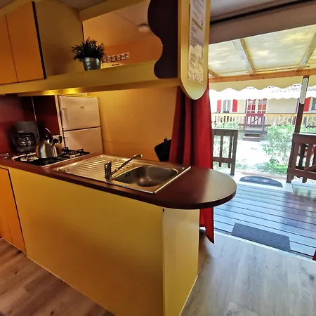 Holiday home Chalet In Toskana Italie Nabij Zee, Strand, Airconditioning, Zwembad, Wifi Viareggio