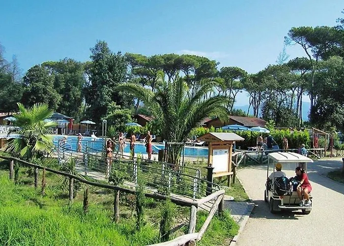 In Toskana Italie Nabij Zee, Strand, Airconditioning, Zwembad, Wifi *