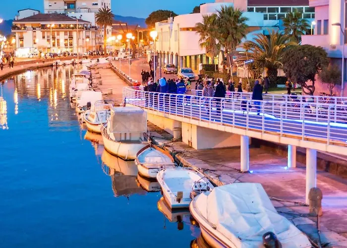 In Toskana Italie Nabij Zee, Strand, Airconditioning, Zwembad, Wifi Βιαρέτζιο